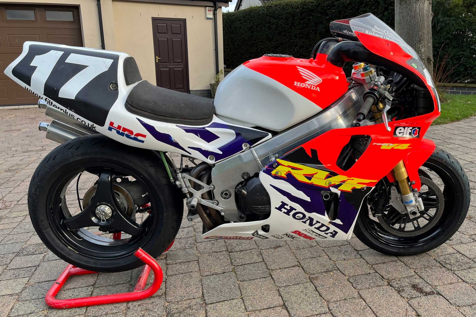 Honda RC45 auction