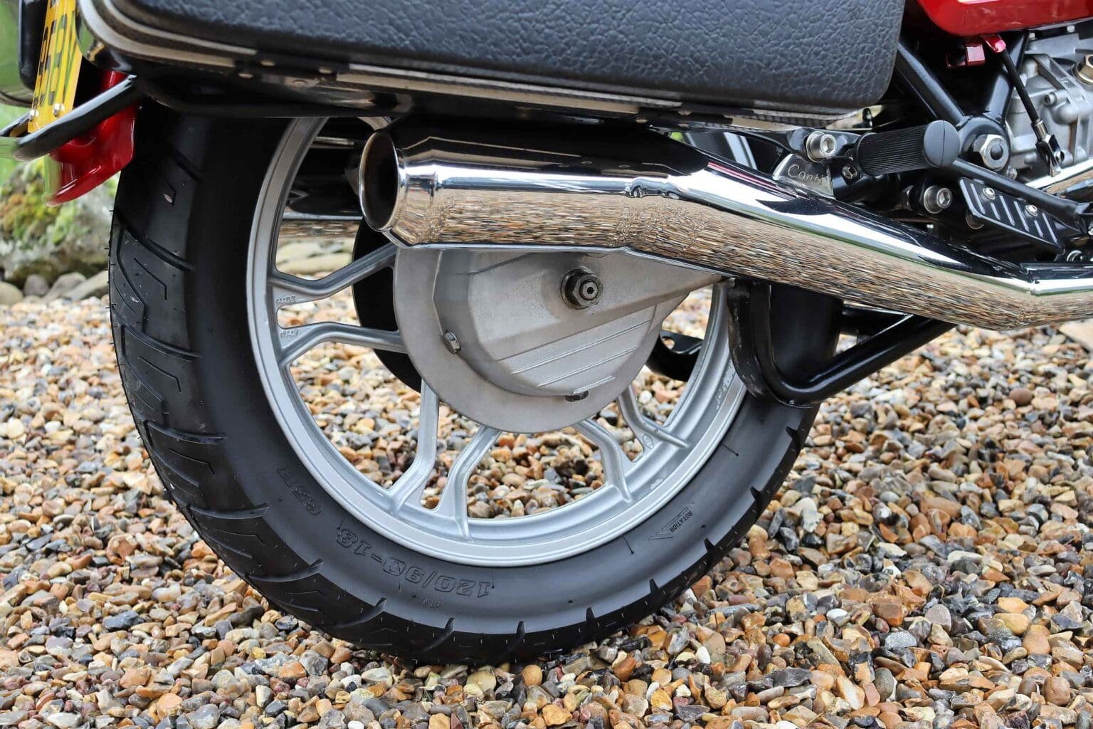 1980-Moto-Guzzi-Spada-Royale-shaft-drive