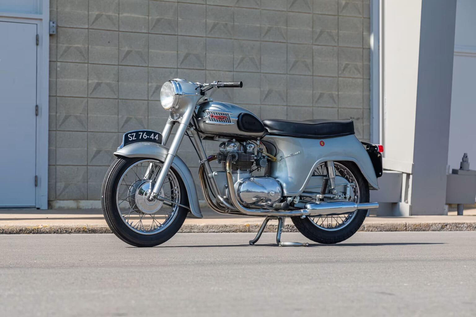 1957 Triumph T21 hero
