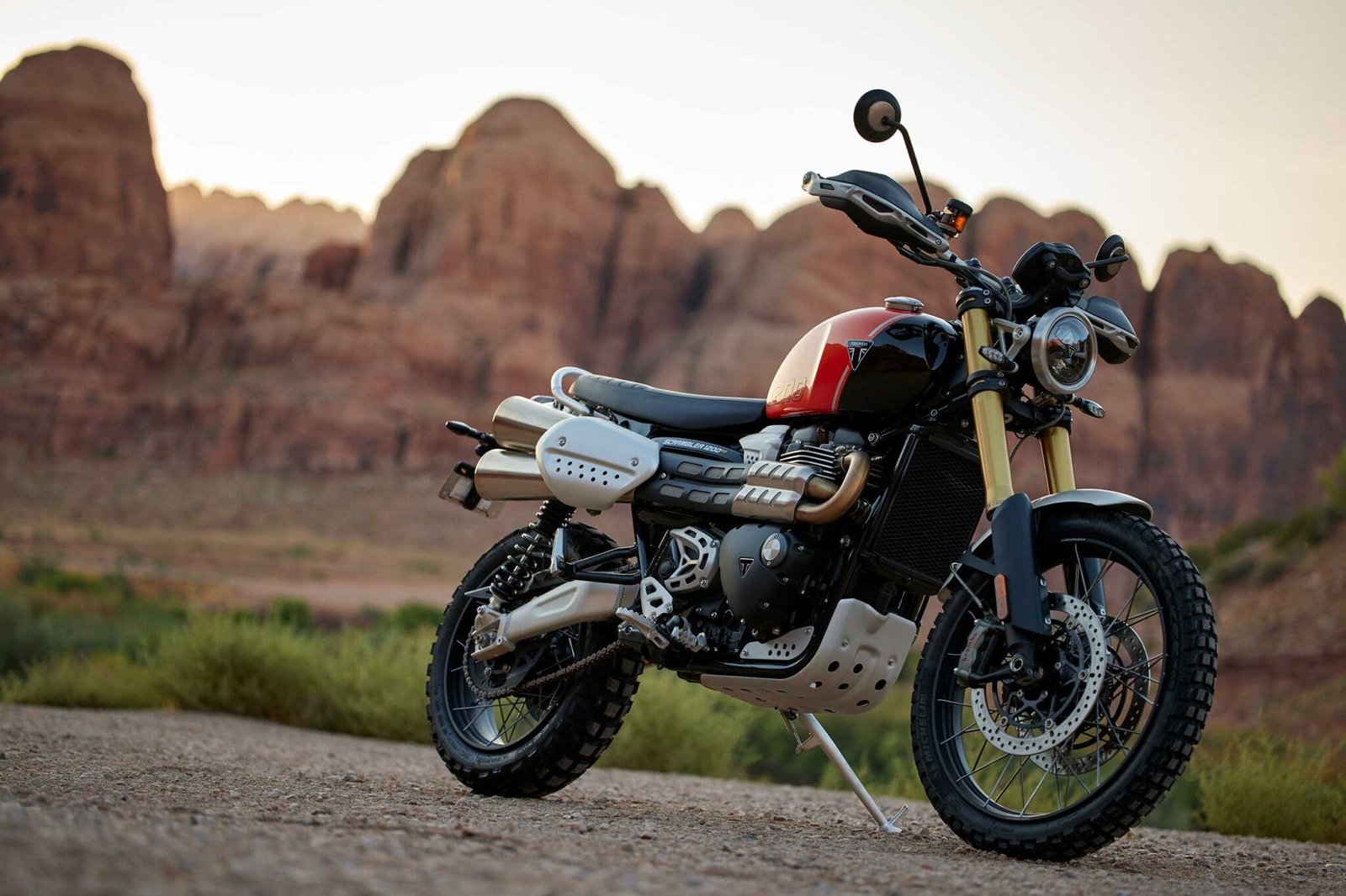 Triumph_Scrambler1200XE_MY24_2