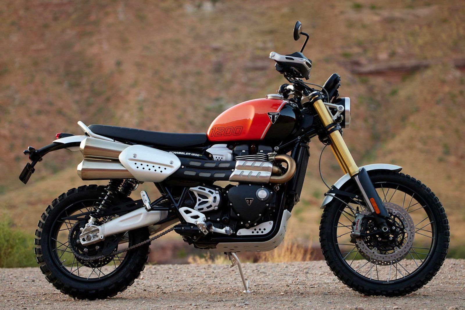 Triumph_Scrambler1200XE_MY24_3