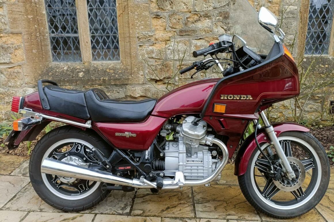 1982 Honda GL500 Silver Wing