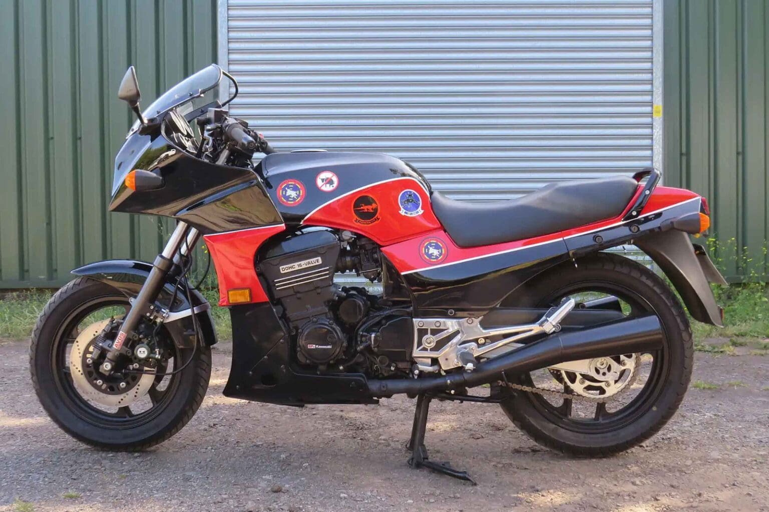 Kawasaki-GPz900R-Top-Gun-2