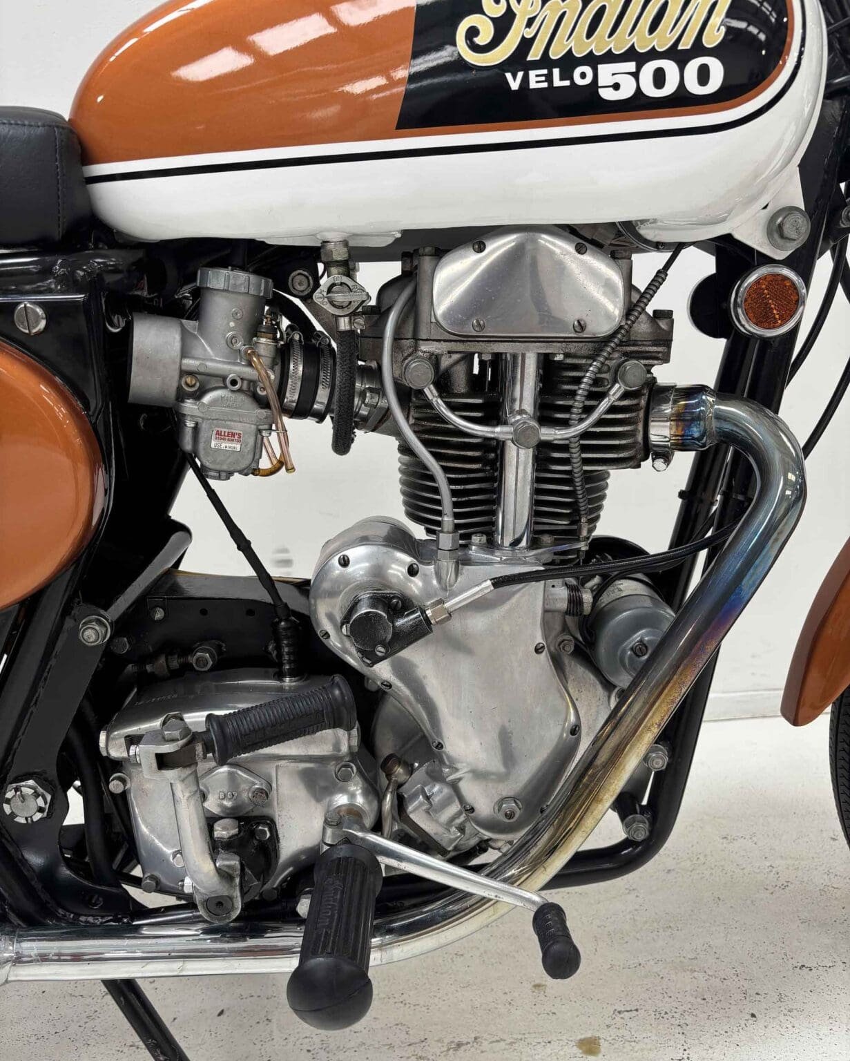 1970-Indian-Velocette-Thruxton-500-7