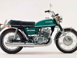 Suzuki T500