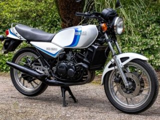 Yamaha RD250LC