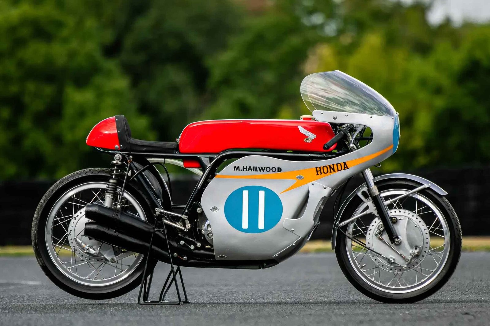 Mike Hailwood Honda 350 1966 world championship winner