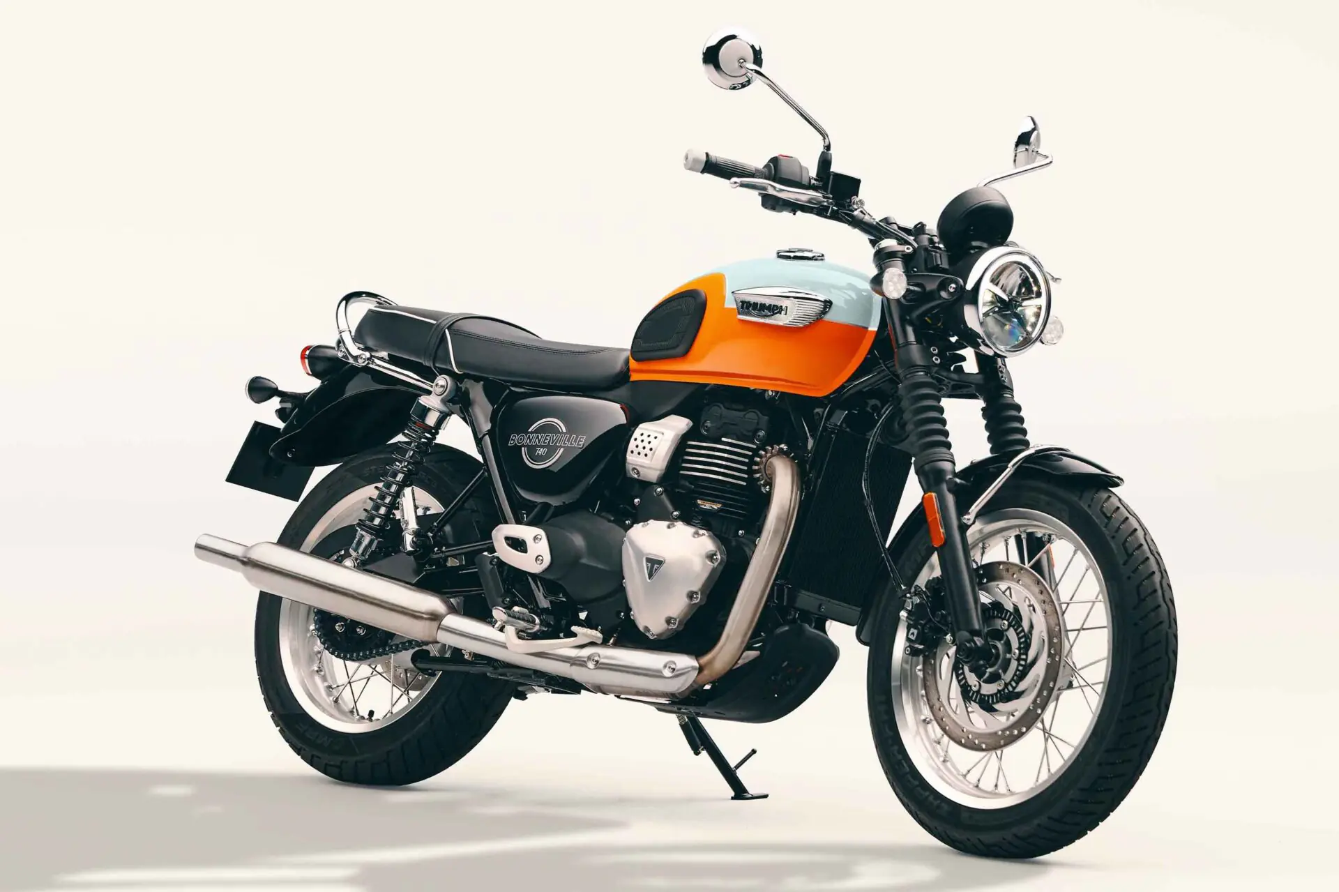 New Triumph Bonneville T40... can a Bonneville really be a single cylinder bike?
