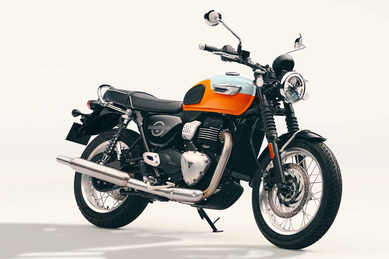 New Triumph Bonneville T40... can a Bonneville really be a single cylinder bike?